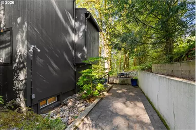 4915 SW Barnes Rd, Portland, OR 97221 - Photo 35
