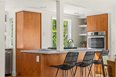 4915 SW Barnes Rd, Portland, OR 97221 - Photo 13