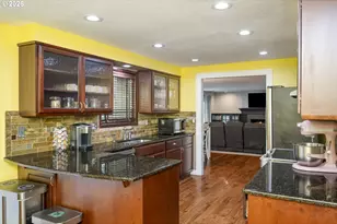 1370 SE Eastwood Ct, Milwaukie, OR 97267 - Photo 13