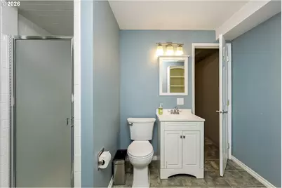 1370 SE Eastwood Ct, Milwaukie, OR 97267 - Photo 37