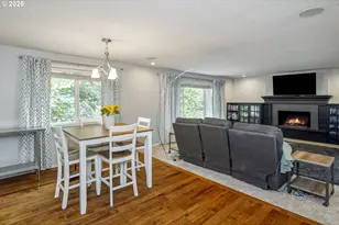 1370 SE Eastwood Ct, Milwaukie, OR 97267 - Photo 9