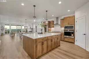 12125 SW Turnagain Dr, Tigard, OR 97224 - Photo 9