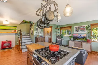 2260 Sherman Ave, Hood River, OR 97031 - Photo 15