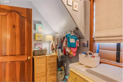 2260 Sherman Ave, Hood River, OR 97031 - Photo 25