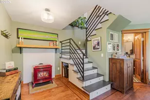 2260 Sherman Ave, Hood River, OR 97031 - Photo 5