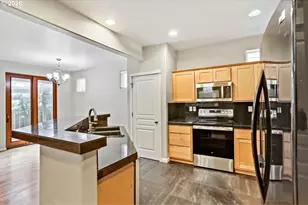 755 SW 207th Pl, Beaverton, OR 97003 - Photo 9