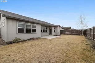 2433 NW Hazelwood Ave, Redmond, OR 97756 - Photo 35