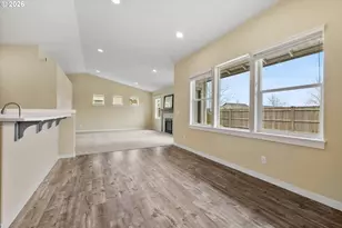 2433 NW Hazelwood Ave, Redmond, OR 97756 - Photo 15