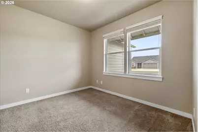 2433 NW Hazelwood Ave, Redmond, OR 97756 - Photo 23