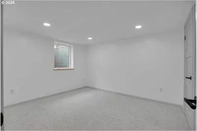 1915 NE Bryant St, Portland, OR 97211 - Photo 21