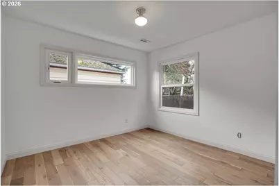1915 NE Bryant St, Portland, OR 97211 - Photo 13