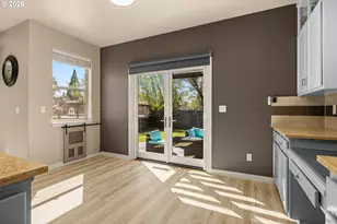 2007 SW 194th Pl, Beaverton, OR 97003 - Photo 9