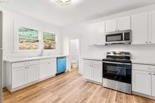 1016 Center St, Oregon City, OR 97045 - Photo 11