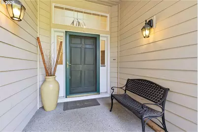 7750 SW Red Hawk Ct, Portland, OR 97210 - Photo 3