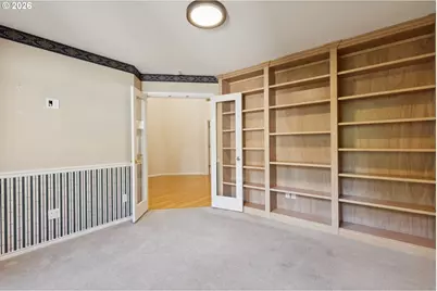 7750 SW Red Hawk Ct, Portland, OR 97210 - Photo 5