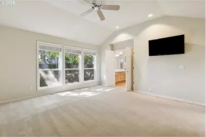 7750 SW Red Hawk Ct, Portland, OR 97210 - Photo 15