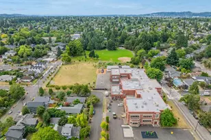 7214 NE 9th Ave, Portland, OR 97211 - Photo 43