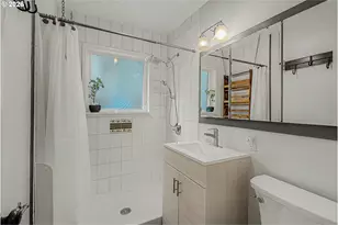 7214 NE 9th Ave, Portland, OR 97211 - Photo 13