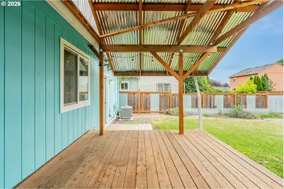 7214 NE 9th Ave, Portland, OR 97211 - Photo 23