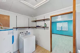 92688 Libby Ln, Coos Bay, OR 97420 - Photo 15