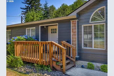 38148 Labiske Ln, Astoria, OR 97103 - Photo 3
