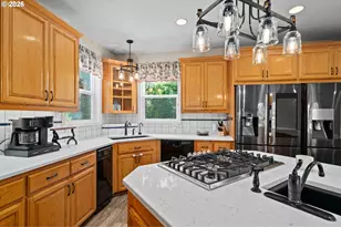11411 NW Brooks Rd, Portland, OR 97231 - Photo 15