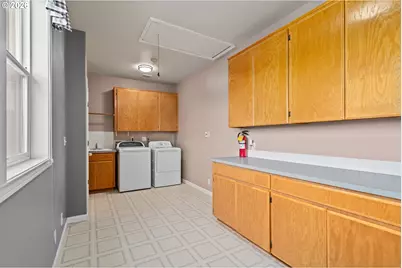 11411 NW Brooks Rd, Portland, OR 97231 - Photo 31