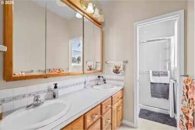 11411 NW Brooks Rd, Portland, OR 97231 - Photo 17