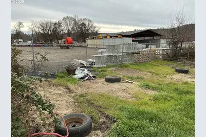 2630 W 2nd St, The Dalles, OR 97058 - Photo 9