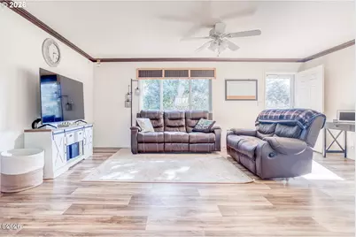 6824 SW Galley Ave, Lincoln City, OR 97367 - Photo 9