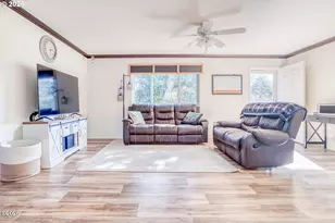 6824 SW Galley Ave, Lincoln City, OR 97367 - Photo 9