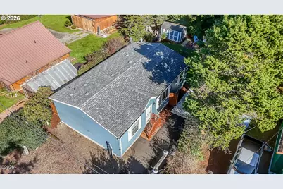 6824 SW Galley Ave, Lincoln City, OR 97367 - Photo 27