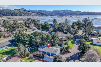 6824 SW Galley Ave, Lincoln City, OR 97367 - Photo 25