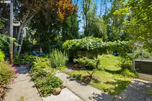 4920 SW 31st Dr, Portland, OR 97239 - Photo 35