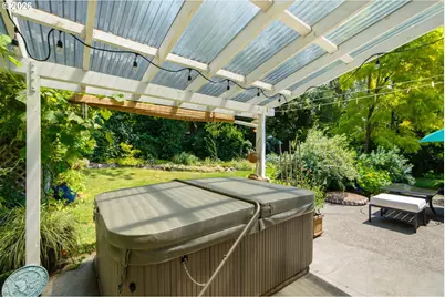 4920 SW 31st Dr, Portland, OR 97239 - Photo 35