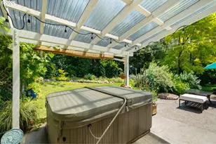 4920 SW 31st Dr, Portland, OR 97239 - Photo 35