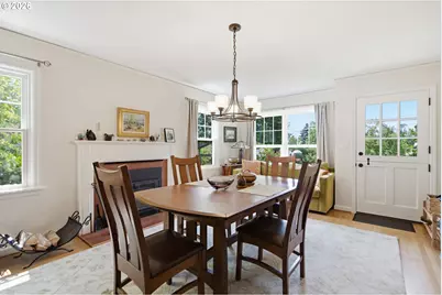 4920 SW 31st Dr, Portland, OR 97239 - Photo 3