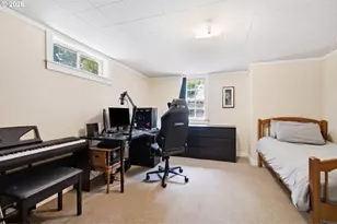 4920 SW 31st Dr, Portland, OR 97239 - Photo 13