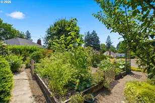 4920 SW 31st Dr, Portland, OR 97239 - Photo 21