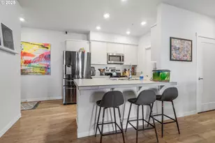 11715 SW Valencia Ln, Wilsonville, OR 97070 - Photo 7