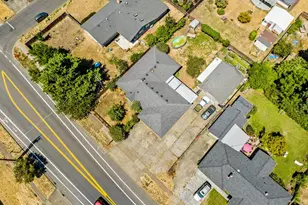 114 Hayden Bridge Way, Springfield, OR 97477 - Photo 29