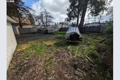 1327 Ash Ave, Cottage Grove, OR 97424 - Photo 17