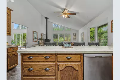 51555 E Cherryville Dr, Sandy, OR 97055 - Photo 13