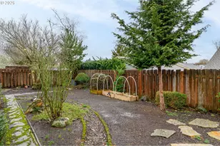 1855 NW Jillanne Ct, McMinnville, OR 97128 - Photo 25