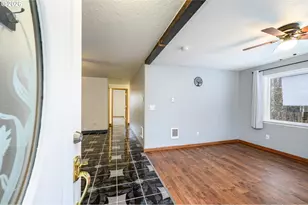 1855 NW Jillanne Ct, McMinnville, OR 97128 - Photo 7