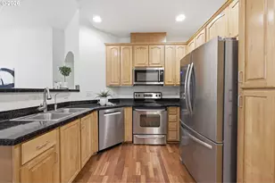 8361 SW 24th Ave, Portland, OR 97219 - Photo 13