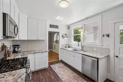 5805 NE Rodney Ave, Portland, OR 97211 - Photo 17