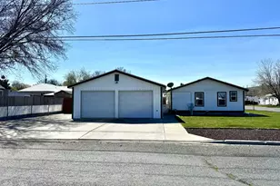 1070 Grove St, Baker City, OR 97814 - Photo 27