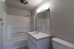 10901 NE 7th St, Vancouver, WA 98664 - Photo 35