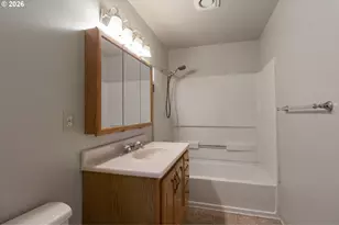 10901 NE 7th St, Vancouver, WA 98664 - Photo 13